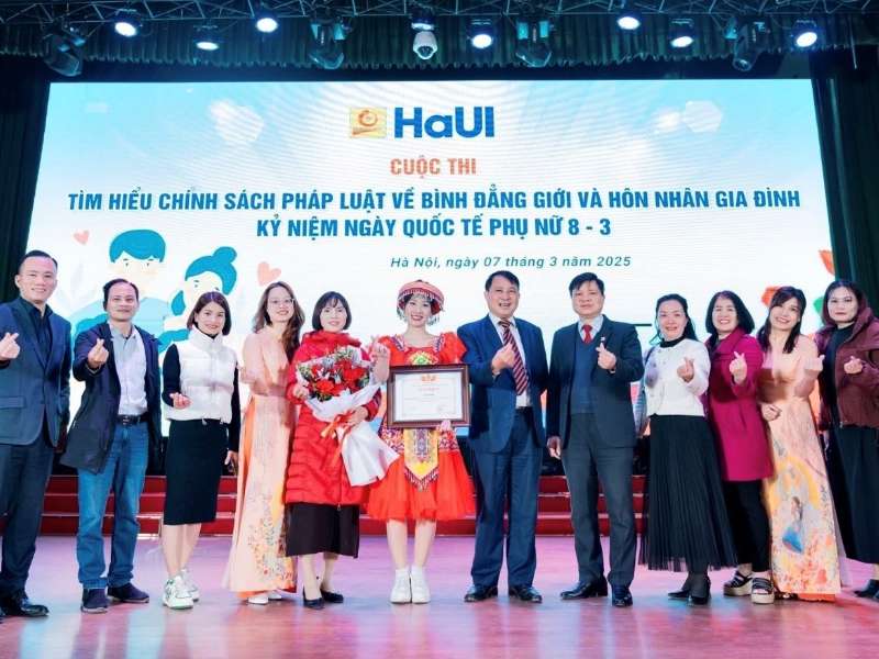 Công đoàn bộ phận Phòng Thanh tra giáo dục tham gia cuộc thi “Tìm hiểu chính sách pháp luật về Bình đẳng giới và Hôn nhân gia đình” kỷ niệm ngày Quốc tế Phụ nữ 8/3.