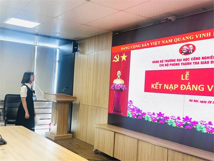 Chi bộ Phòng Thanh tra giáo dục tổ chức Lễ kết nạp đảng viên mới