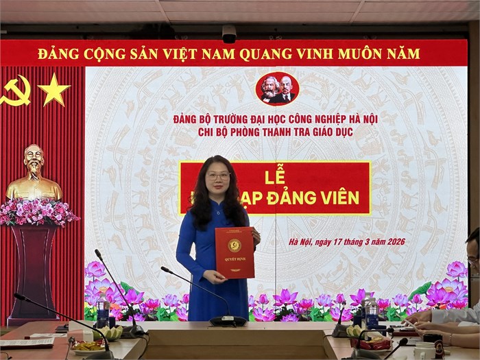 Chi bộ Phòng Thanh tra giáo dục tổ chức Lễ kết nạp đảng viên mới
